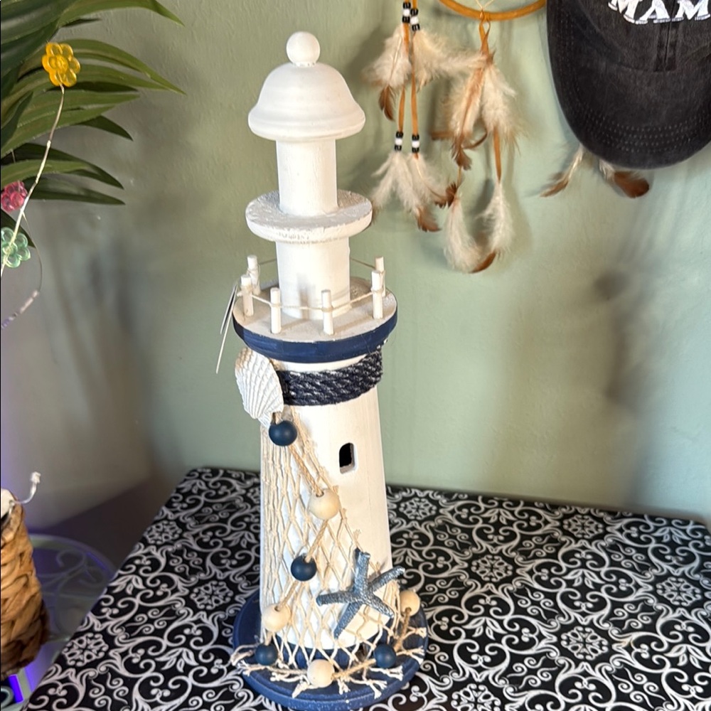 Chesapeake Bay White and Blue Nautical Lighthouse Decor